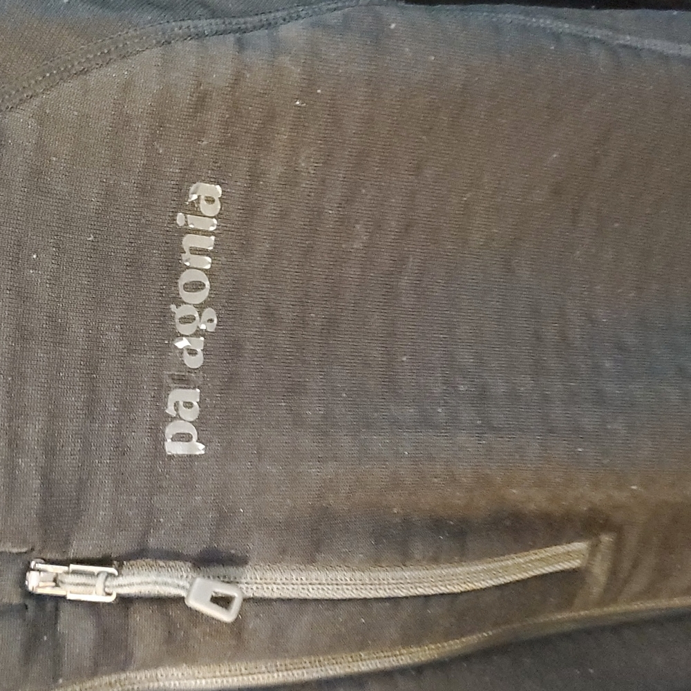 Patagonia Red Door Mid Layer Pullover - image 2